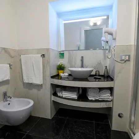 Notti A فندق مبيت وإفطار 4*